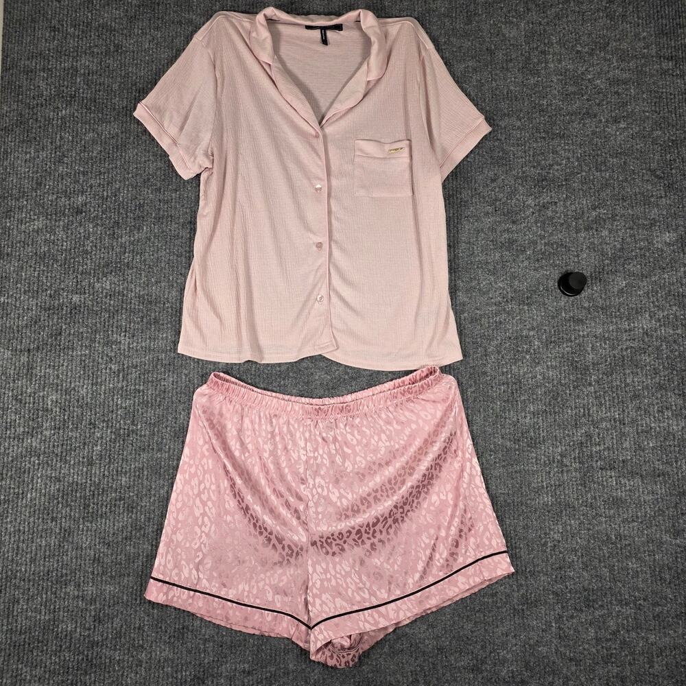 BCBGMAXAZRIA Pajama Set Womens L Pink Shorts Button Up Sleepwear EUC/NWT‎ Top